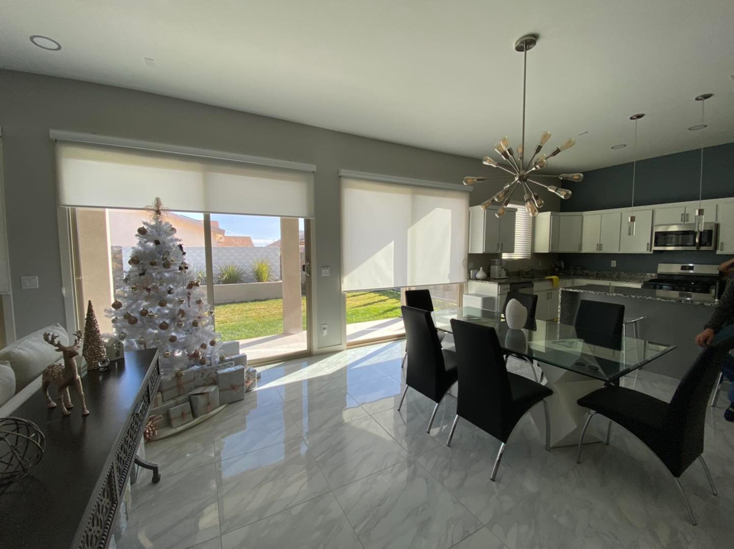 Sunblind Services by SunBlinds Miami – Horizontal blinds option